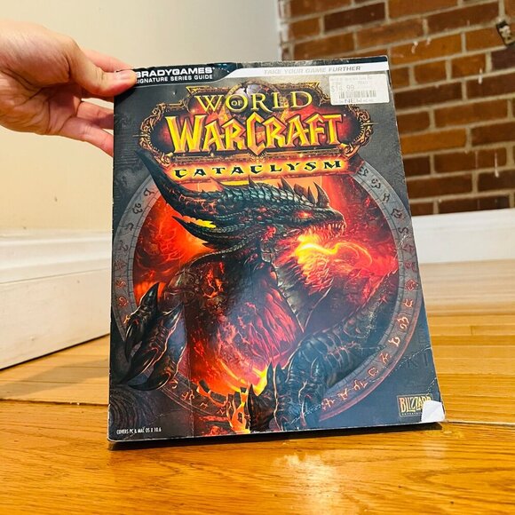 World of Warcraft: Cataclysm - PC - BradyGames Signature Series Guide - Used - Picture 1 of 16